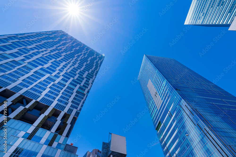 Fototapeta premium 渋谷駅東口の高層ビルディング