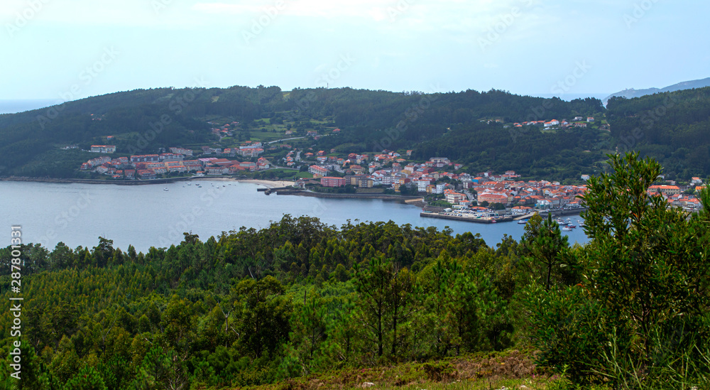 Ría y pueblo de Corcubión / Ría and town of Corcubión. A Coruña