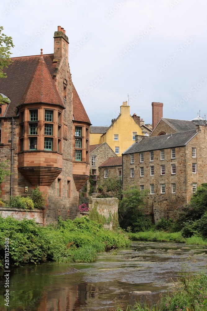 Naklejka premium Well Court, Dean Village, Edinburgh, Scotland