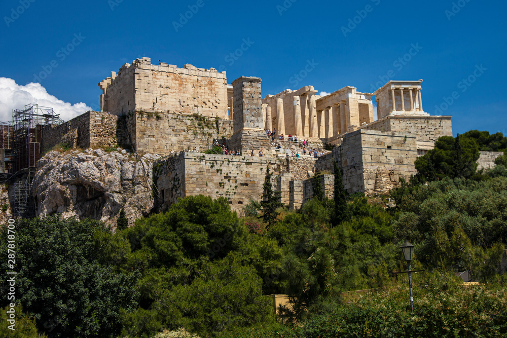 ancient ruins in athens