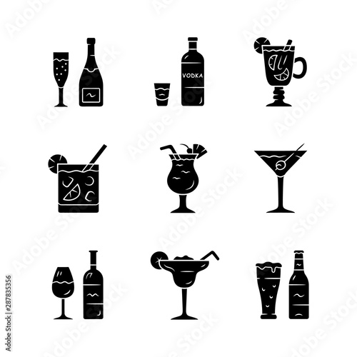 Drinks glyph icons set. Alcohol drinks card. Champagne, vodka, hot toddy, wine, beer, cocktail in lowball glass, martini, margarita, pina colada. Silhouette symbols. Vector isolated illustration