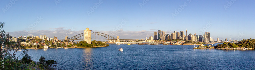 Fototapeta premium Sydney city landmarks panoramic view across Sydney Harbour and skyscrapers, syndey, australia