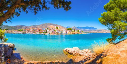 Fototapeta Naklejka Na Ścianę i Meble -  Scenic view of Galaxidi village with colorful buildings, Greece
