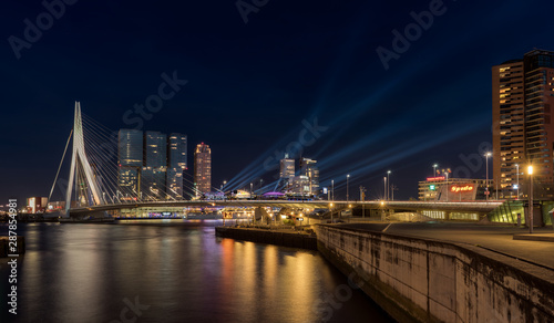 Fototapeta Naklejka Na Ścianę i Meble -  Cityscape of Rotterdam at night