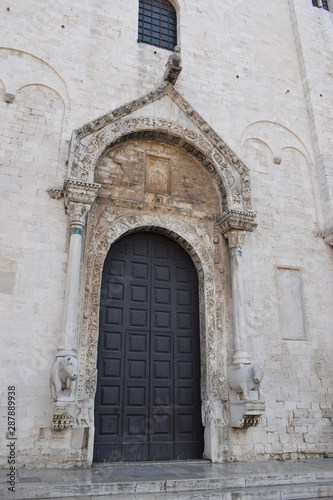 Kościół na starym miescie w Bari, Włochy © Urszula