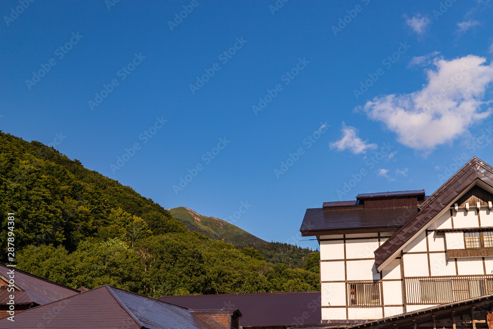 Fototapeta premium Autumn refreshing Hakkoda in aomori
