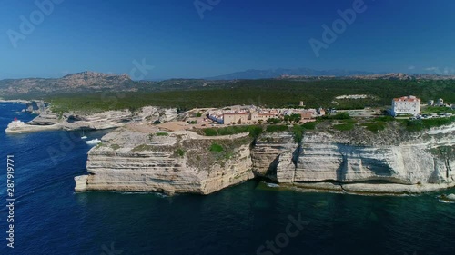 Citadelle et falaises de Bonifacio vues du ciel