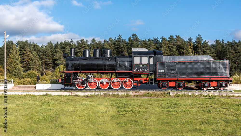 Steam locomotive on the platform. 