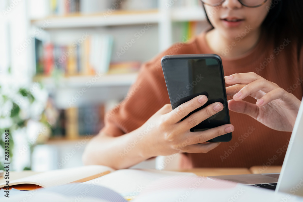 Using online connect technology for business, education and communication. Using online connect technology for business, education and communication.
