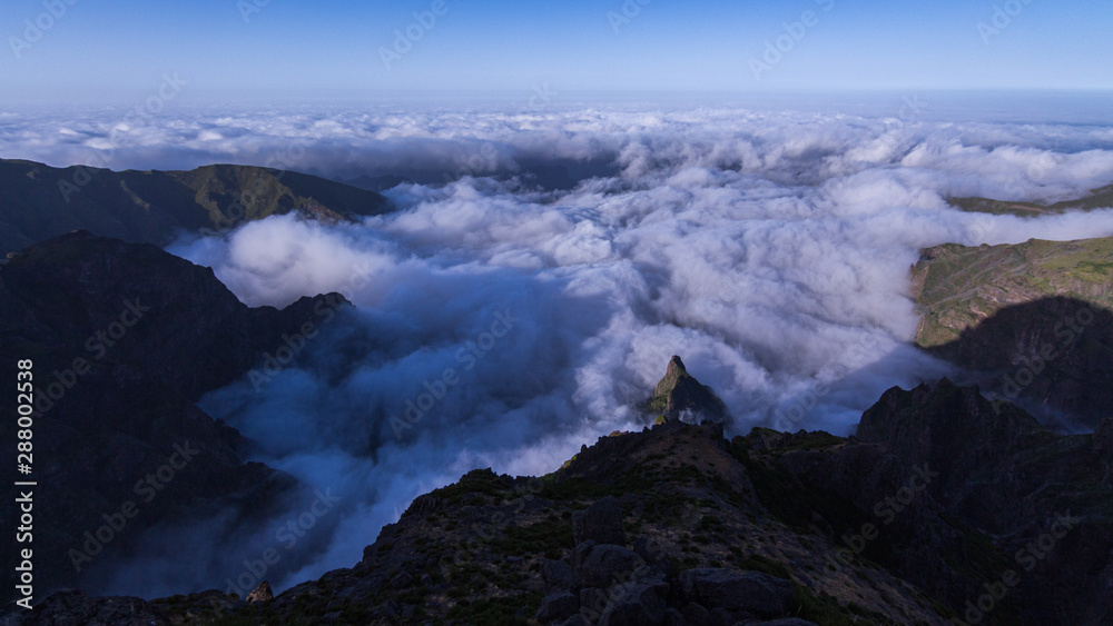 Obraz premium Über den Wolken