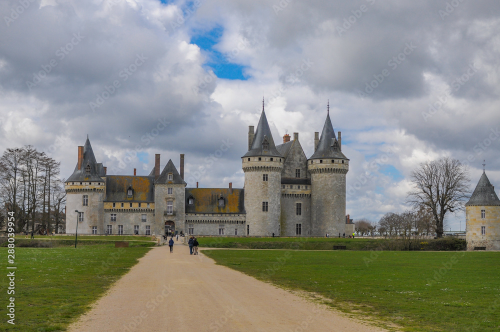 Great view on the Chateau of Sully Sur Loire