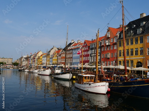 The dock of Nyhavn in the center of Copenhagen © Yann Vernerie
