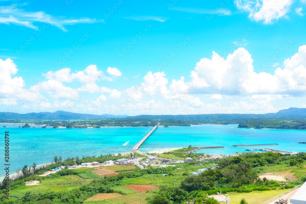 真夏の古宇利島・展望台から見る景色(パノラマ）