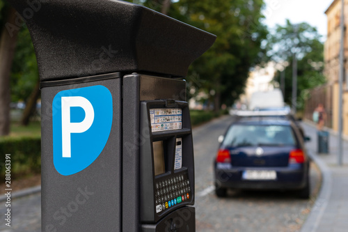 Parking payment machine