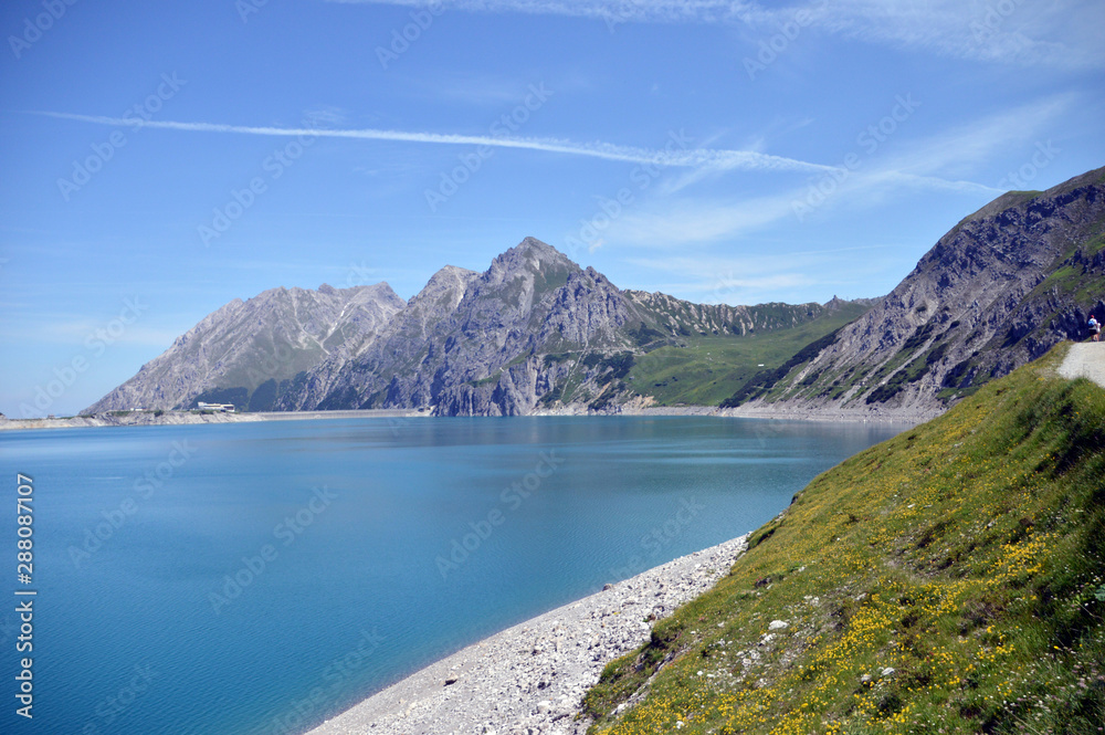 Lünersee inmitten von Gletschern