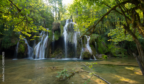 Cascades des Tufs bei Arbois im Franche Coté