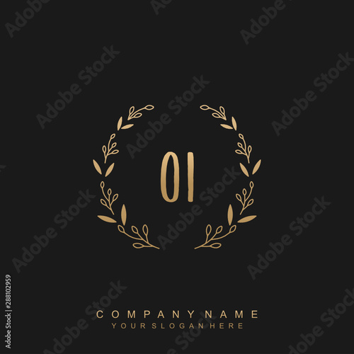 letter O surrounded by beautiful and elegant flowers and leaves. Wedding monogram logo template.