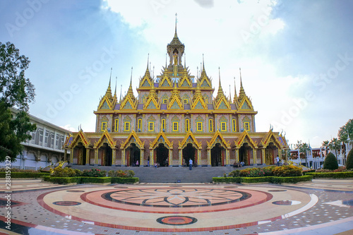 Golden Castle, or Prasat Thong-kam, at Wat Chantharam (Wat Tha Sung), an old temple from the Ayutthaya period, Uthai Thani, Thailand