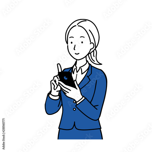 スマホを操作する女性　笑顔