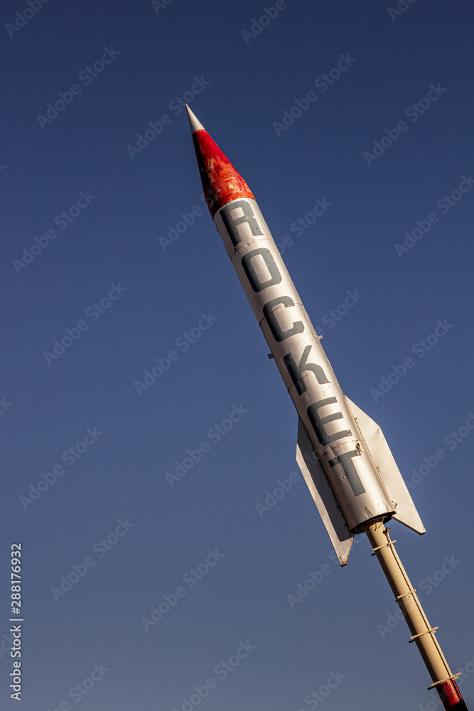 Naklejka premium Blast off