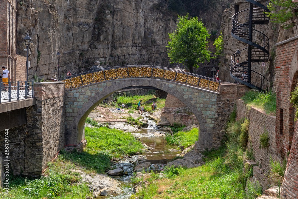 Arched bridge in the Legvtahevi gorge