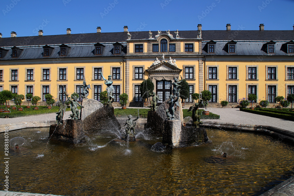 Ein Wasserspiel im Schloss Herrenhausen