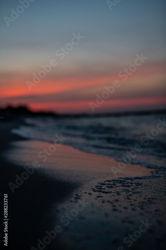 Zachód słońca nad polskim morzem