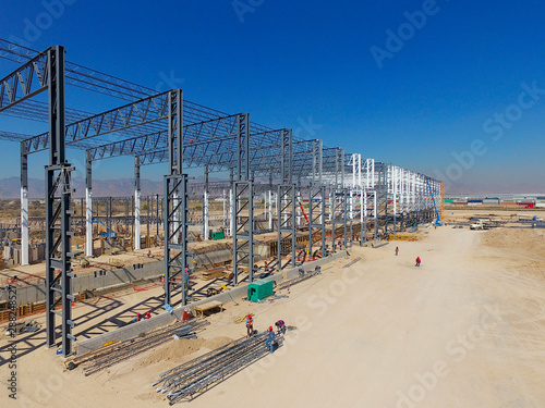 Wallpaper Mural Construcción de nave industrial Torontodigital.ca