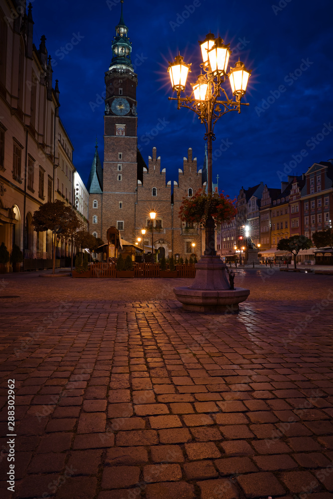 Altstadt von Breslau / Wroclaw zum Sonnenaufgang