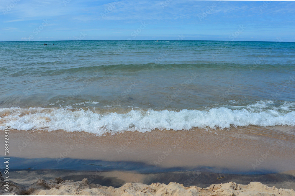 Fototapeta premium waves on the beach