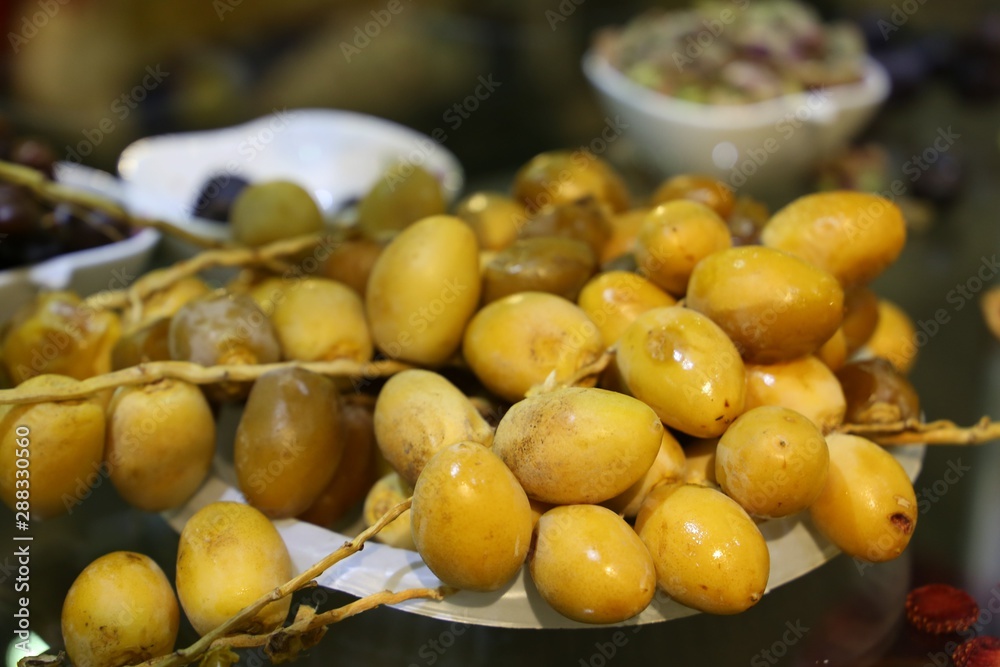 Raw Organic Medjool Dates Ready to Eat Raw Organic Medjool Dates Ready to Eat