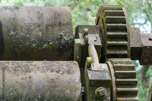Фотография Close up of gears from the historic Yulee Sugar Mill Ruins State Park, in Homosassa, Florida