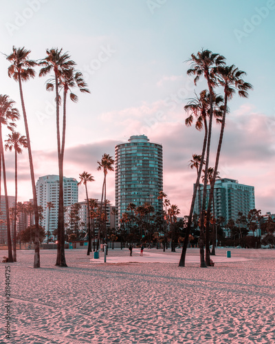 Long Beach skyline © James Shin