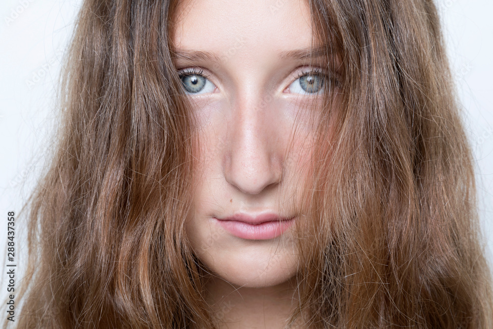 Occhi azzurri e capelli rossi - primo piano Occhi azzurri e capelli rossi - primo piano