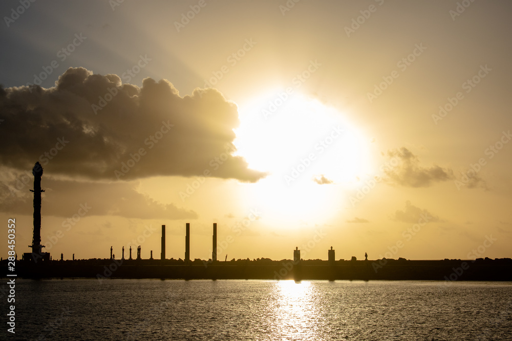 nascer do sol em ponto turístico da cidade do Recife
