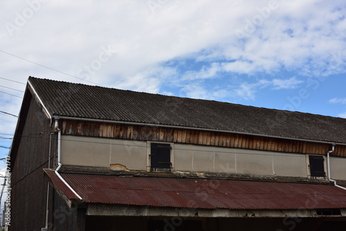 Wallpaper Mural 日本の岡山県笠岡市で見つけた古くて美しい建物 Torontodigital.ca