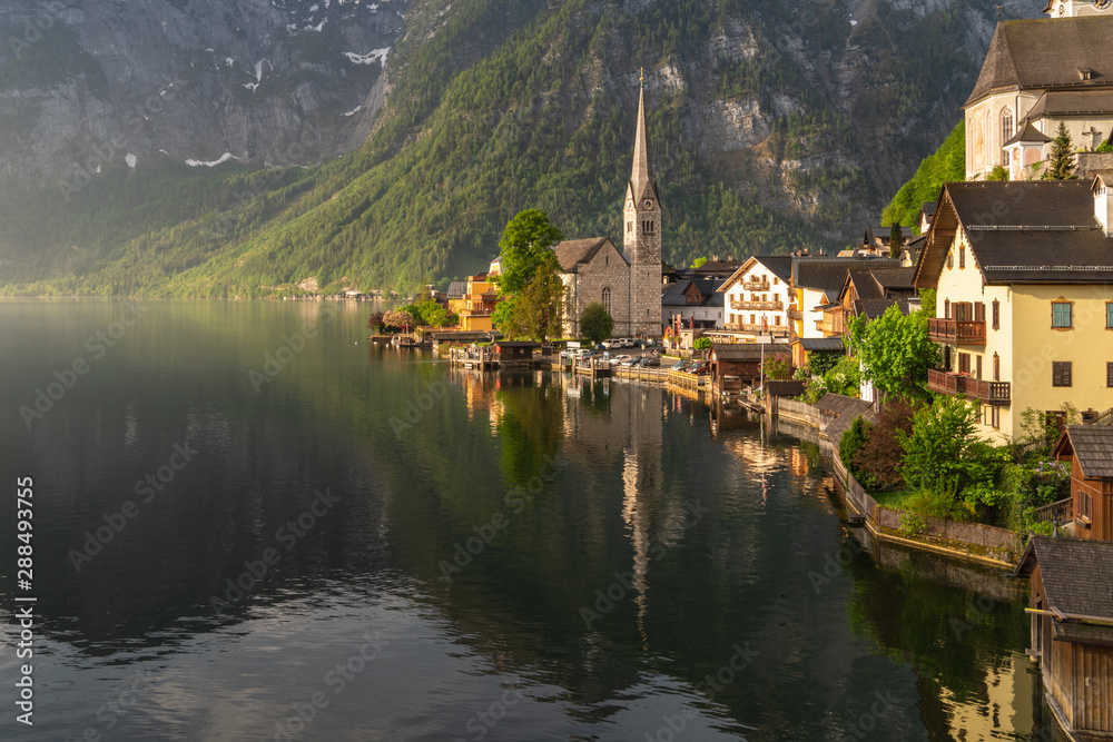 Fototapeta premium Hallstatt village on Hallstatter lake