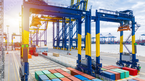 Container crane, Harbor cargo crane for shipping container box port equipment.
