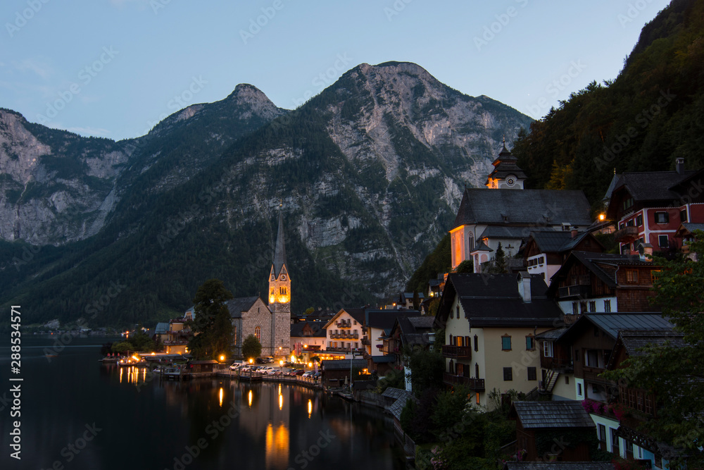 Fototapeta premium Amazing view of Hallstatt village in Alps at dusk, Austria