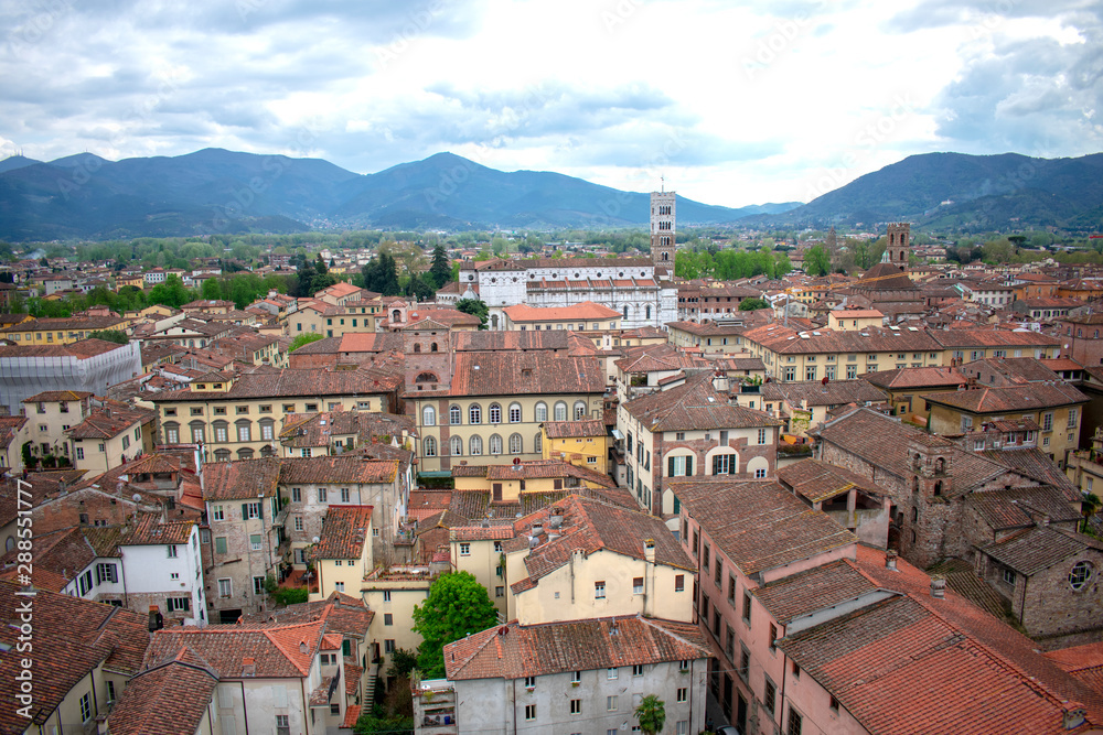Vista di Lucca da torre Giunigi