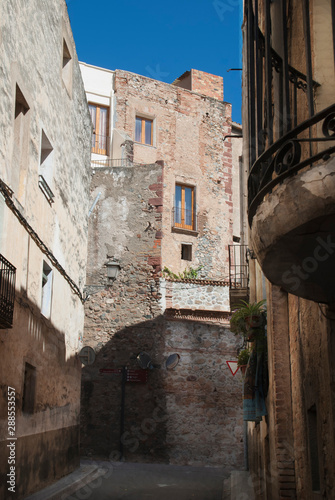Fototapeta Naklejka Na Ścianę i Meble -  una calle de Montroig del Camp en Tarragona