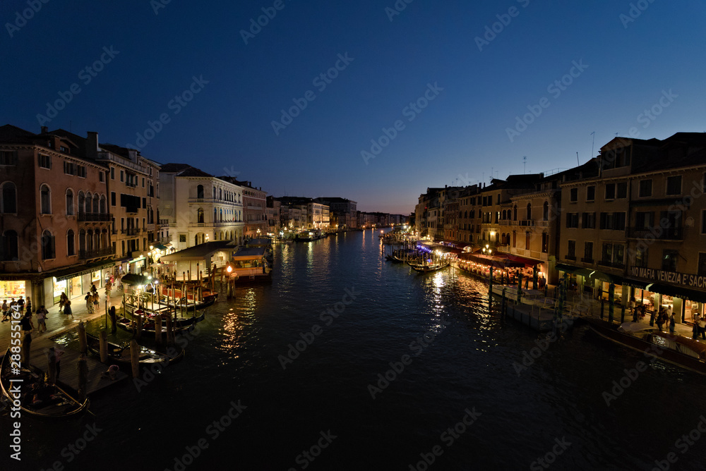 Fototapeta premium Venice canal at sunset