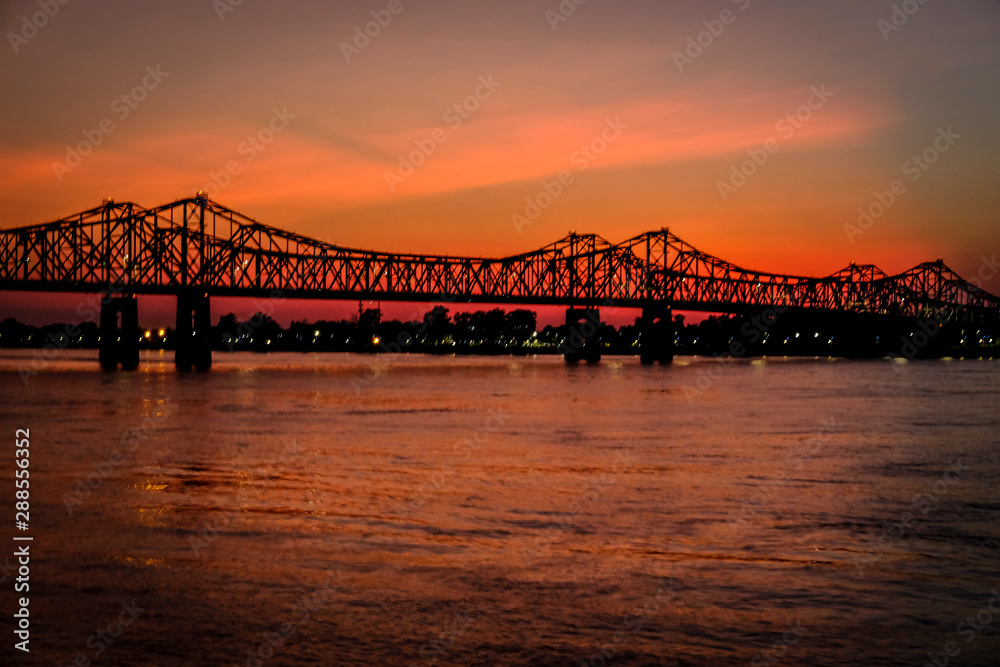 Tramonto sul Mississippi