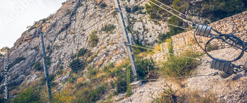 Φωτογραφία Protection wire mesh against falling rocks from the mountains