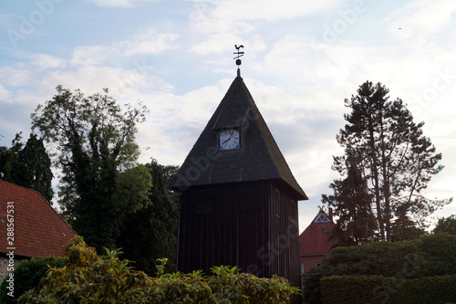 Hölzerner Glockenturm in Undeloh photo