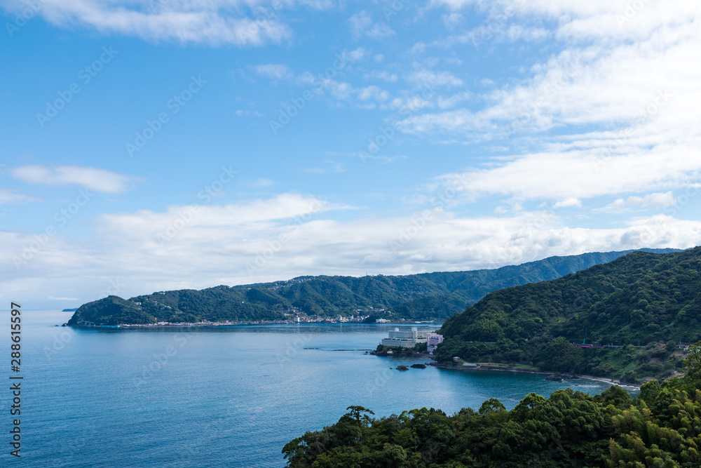 (静岡県ｰ都市風景)高台から見渡す南熱海側の風景１