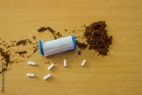 rolling tobacco cigarettes with filters