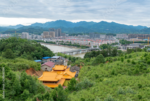 The scenery of Chongren Temple in Lishui City, Zhejiang Province, China photo