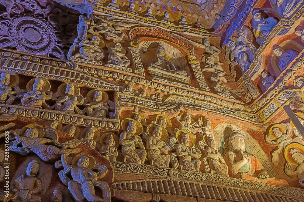 Little statuettes in cave 9 of the Yungang Grottoes near Datong