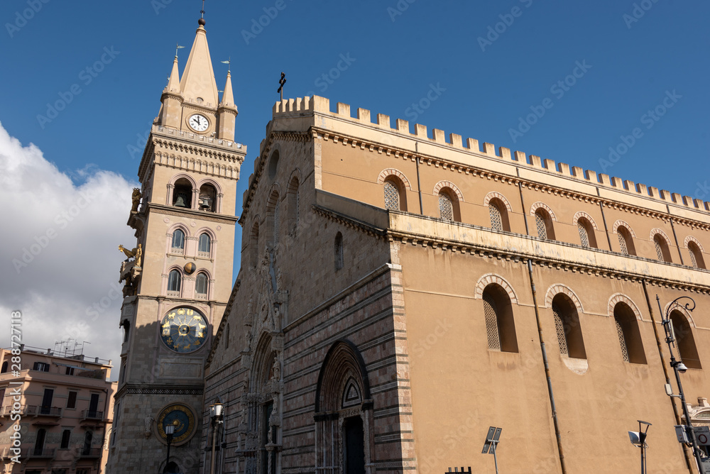 Fototapeta premium cathedral of Messina with the facade and the bell tower on the large square